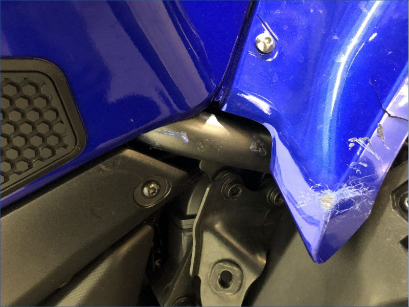 YAMAHA R7 A2