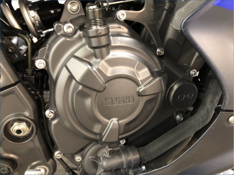 YAMAHA R7 A2