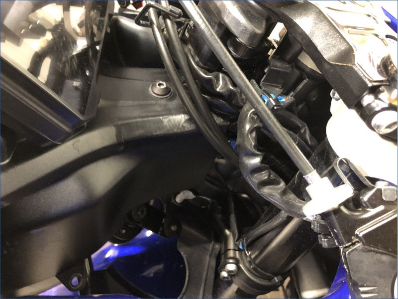 YAMAHA R7 A2