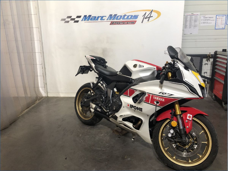 YAMAHA R7 A2