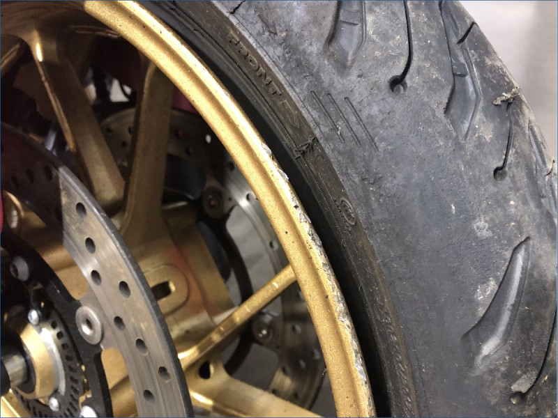 YAMAHA R7 A2