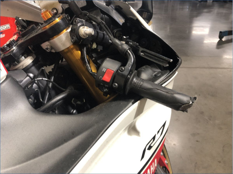YAMAHA R7 A2