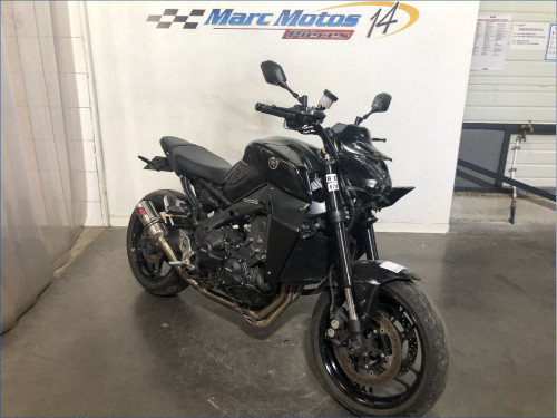YAMAHA MT09 