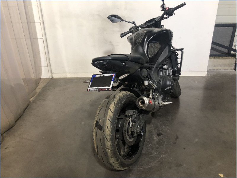 YAMAHA MT09 