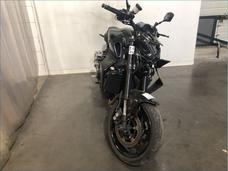 YAMAHA MT09 