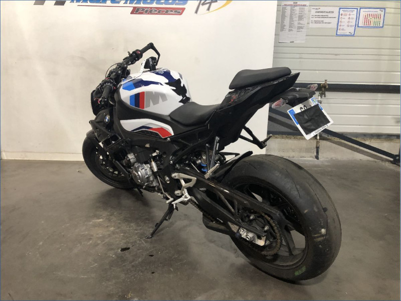 BMW M1000R 