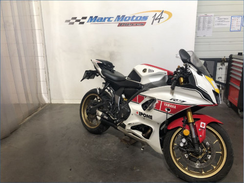 YAMAHA R7 A2