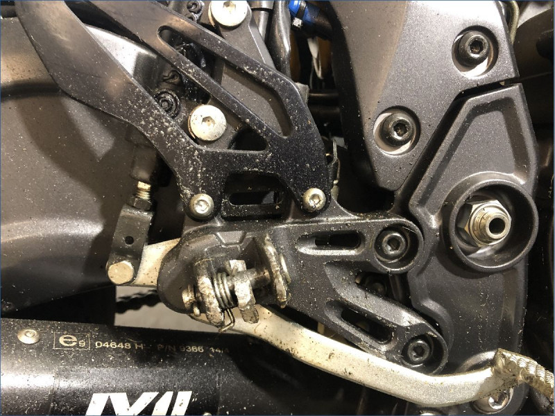 YAMAHA R7 A2