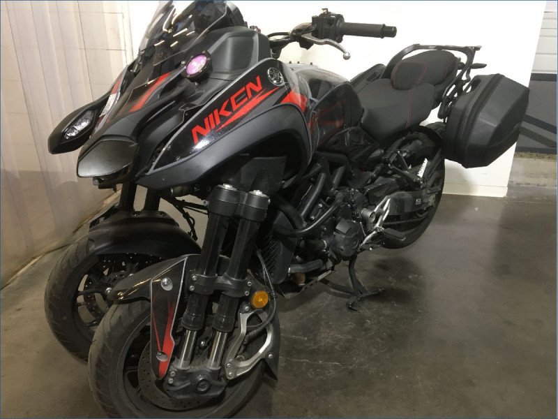 YAMAHA 900 NIKEN GT