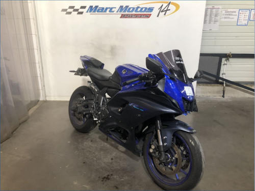 YAMAHA R7 A2