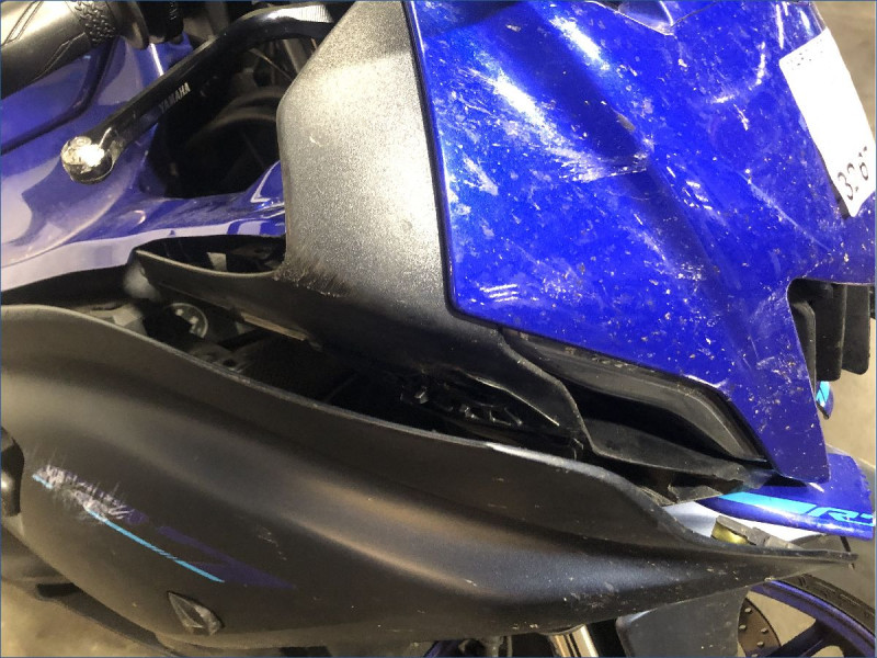 YAMAHA R7 A2