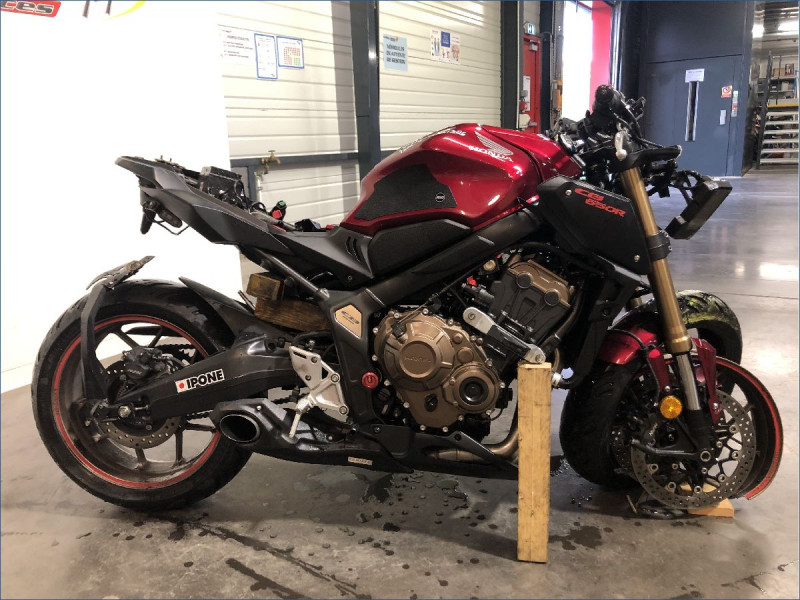 HONDA CB650R 