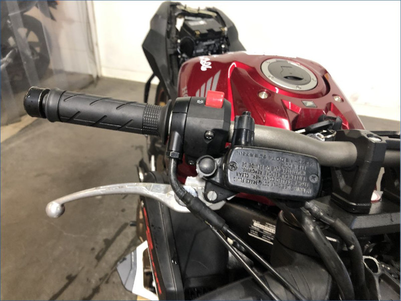 HONDA CB650R 