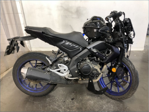 YAMAHA MT125 