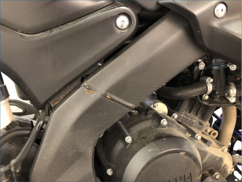 YAMAHA MT125 