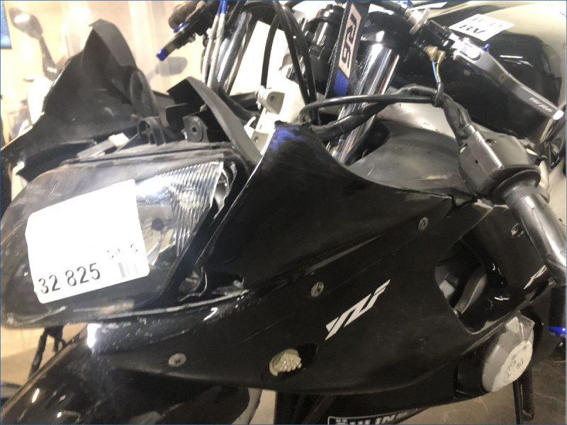 YAMAHA R6 