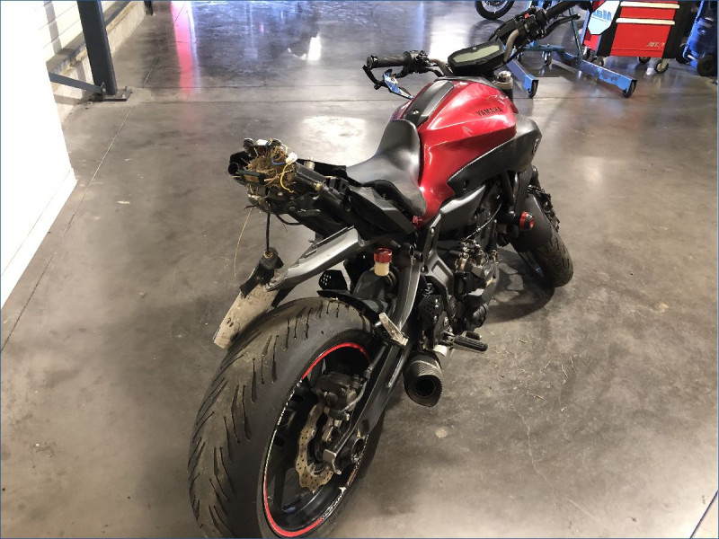 YAMAHA MT07 
