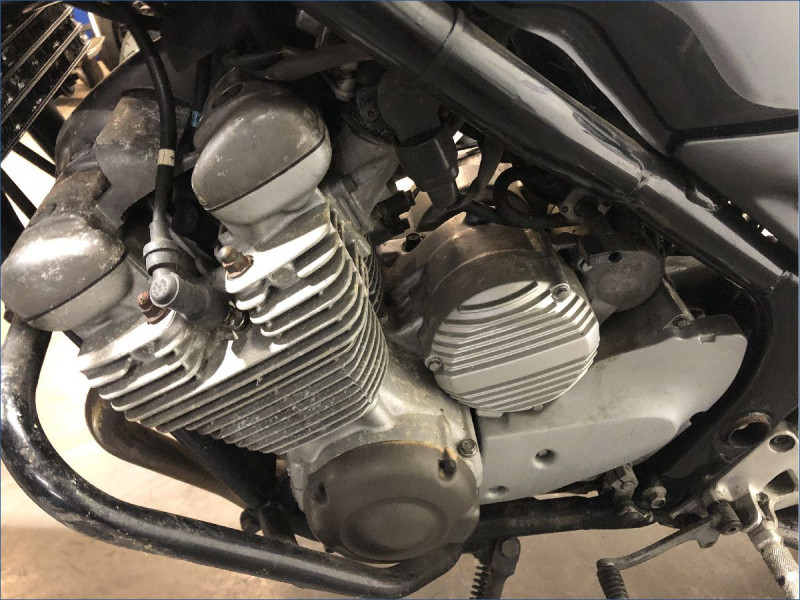 YAMAHA 600 XJN 