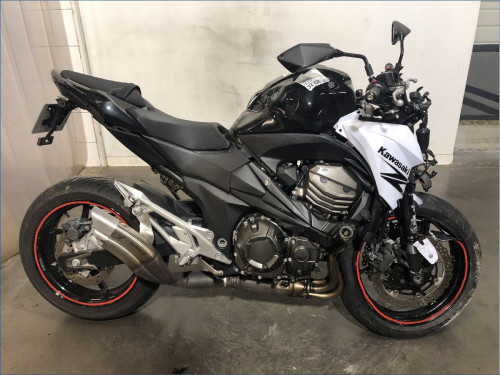KAWASAKI Z800 
