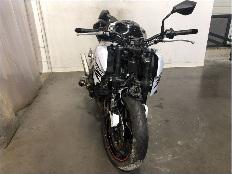KAWASAKI Z800 