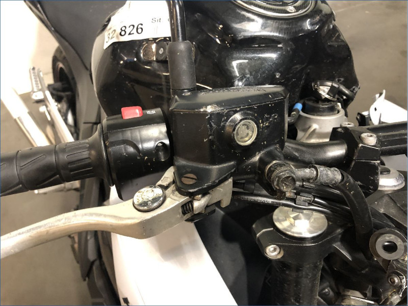 KAWASAKI Z800 