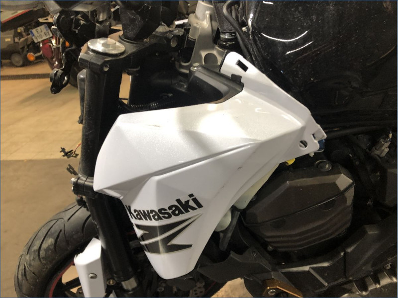 KAWASAKI Z800 