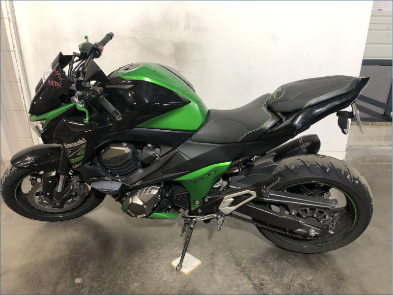 KAWASAKI Z800 