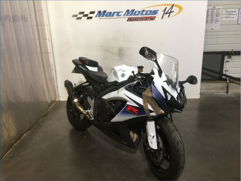SUZUKI GSX-R750 
