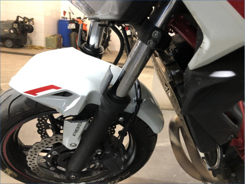 KAWASAKI Z650 