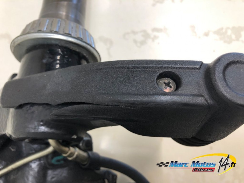 BRAS DE FOURCHE DROIT PIAGGIO 500 MP3 LT 2017