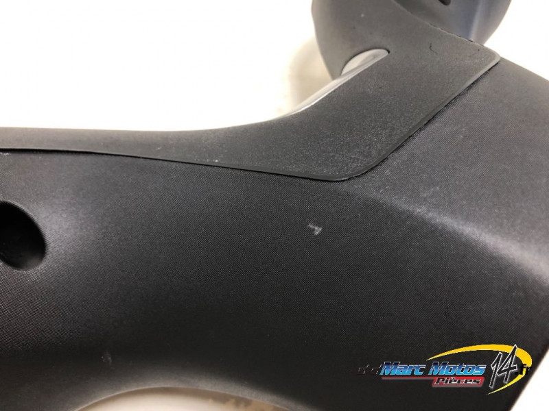 HABILLAGE DE GUIDON PIAGGIO 500 MP3 LT 2017