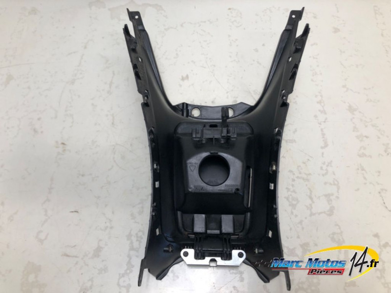 HABILLAGE DE RESERVOIR PIAGGIO 500 MP3 LT 2017