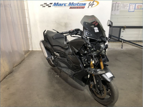 YAMAHA 530 TMAX 
