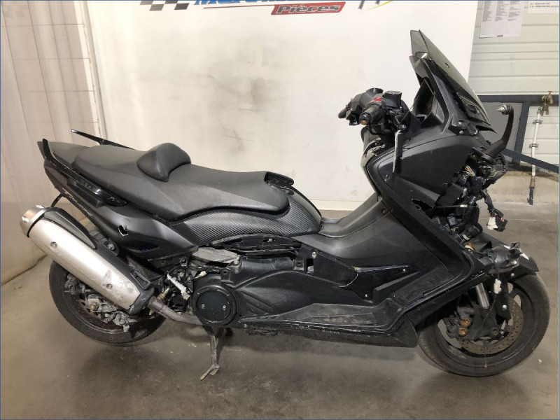 YAMAHA 530 TMAX 