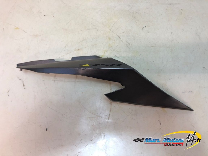 CACHE LATERAL DROIT HONDA 750 HORNET 2023