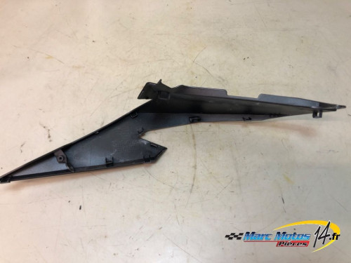 CACHE LATERAL DROIT HONDA 750 HORNET 2023