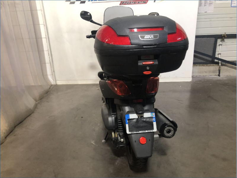 YAMAHA 125 XMAX 