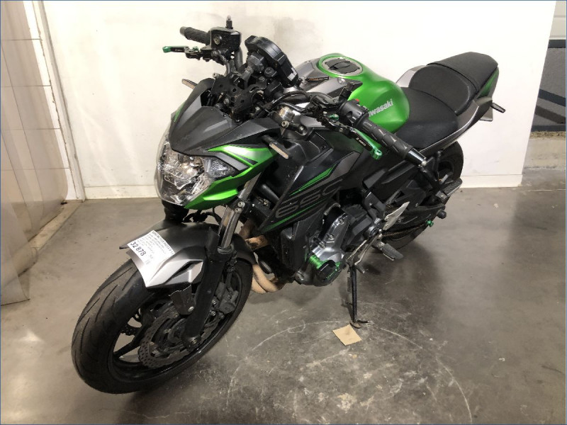 KAWASAKI Z650 