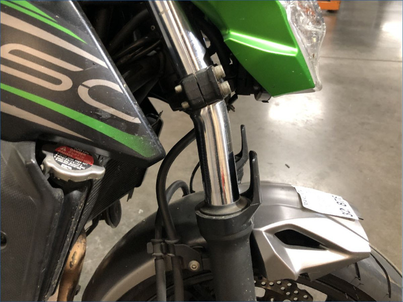 KAWASAKI Z650 