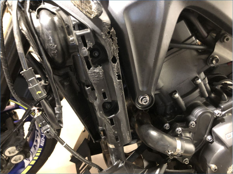 YAMAHA MT09 