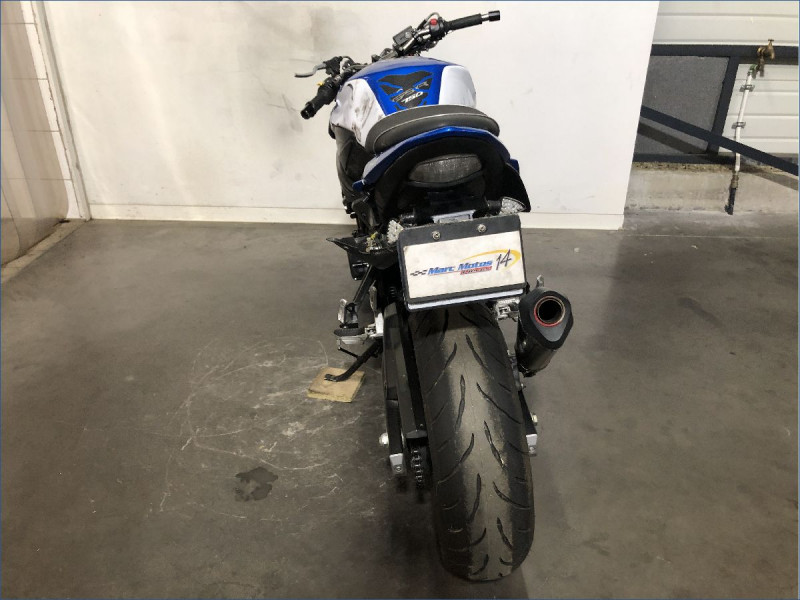 SUZUKI 750 GSR 