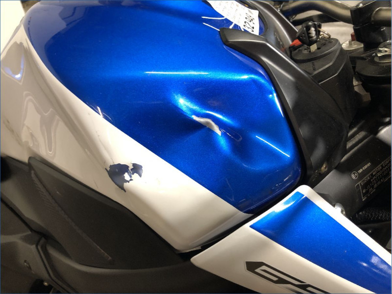 SUZUKI 750 GSR 