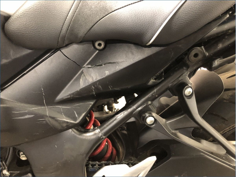 SUZUKI 750 GSR 