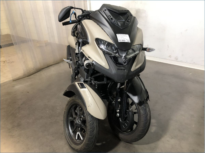 YAMAHA 300 TRICITY 