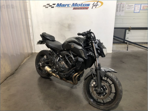 YAMAHA MT07 