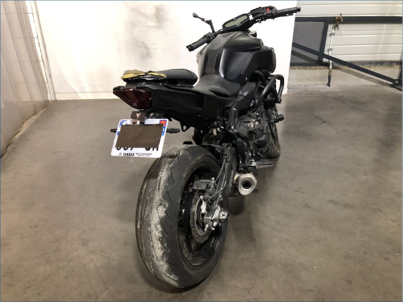 YAMAHA MT07 