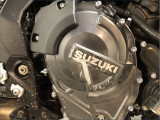 SUZUKI GSX-8R 