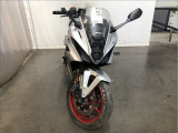 SUZUKI GSX-8R 