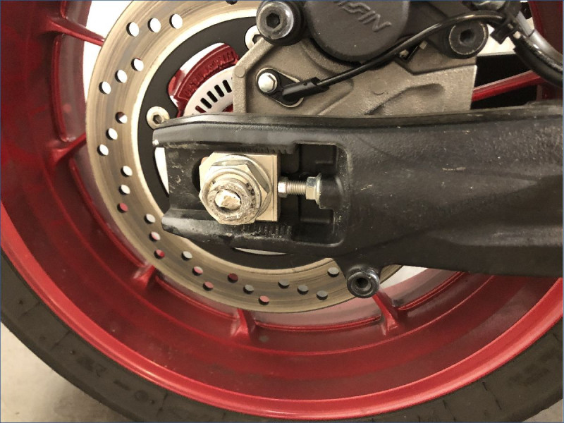 SUZUKI GSX-8R 