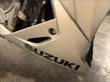 SUZUKI GSX-8R 